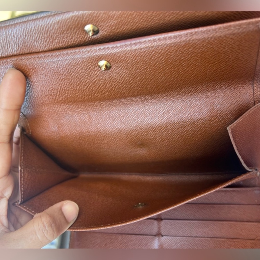 EUC Louis Vuitton Monogram Wallet in Brown and Gold - Picture 7 of 9